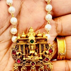 Necklace set